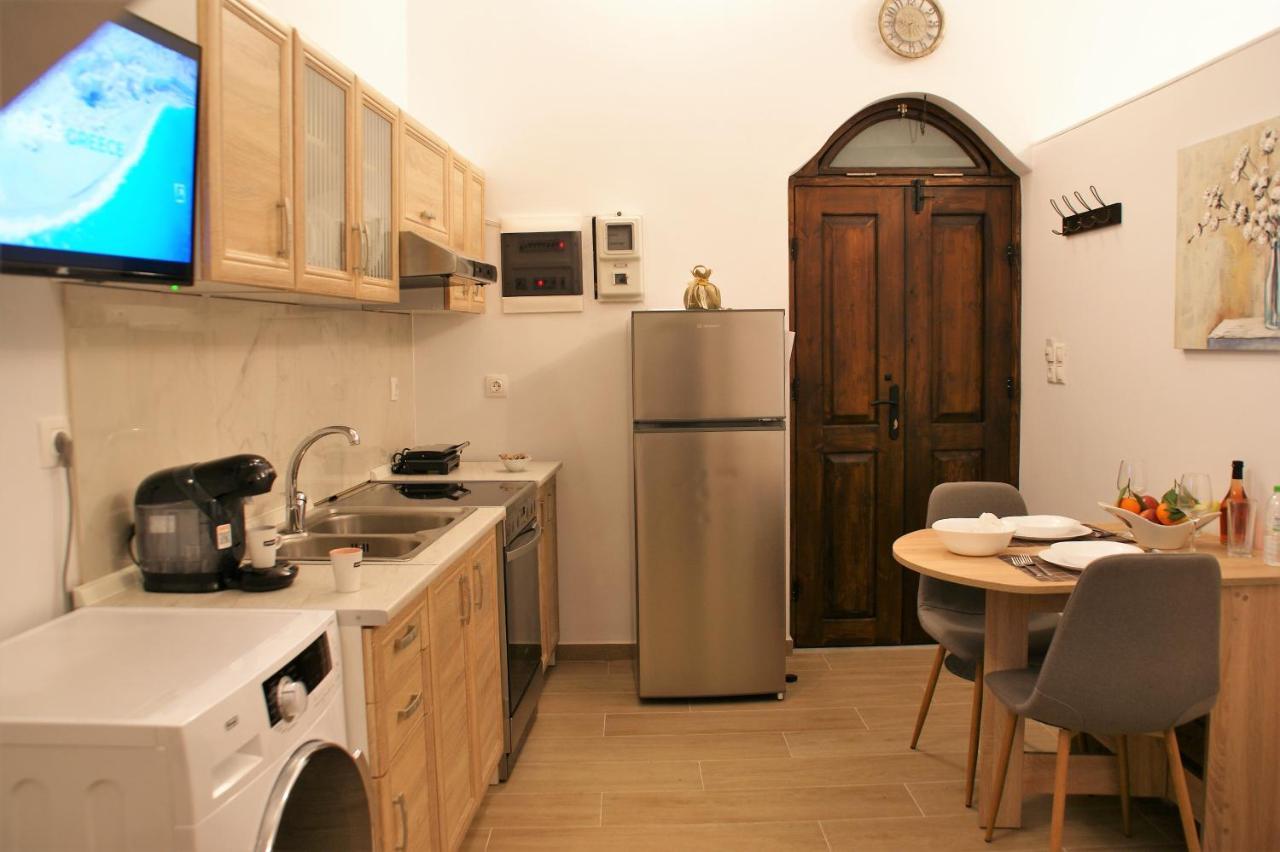 בית נופש Evangelia's Little House *